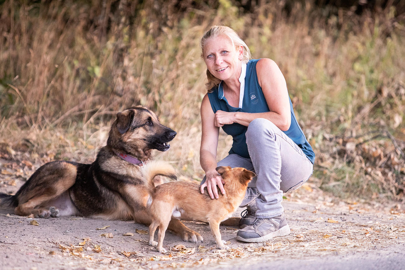 Manuela Stadtfeld und zwei Hunde